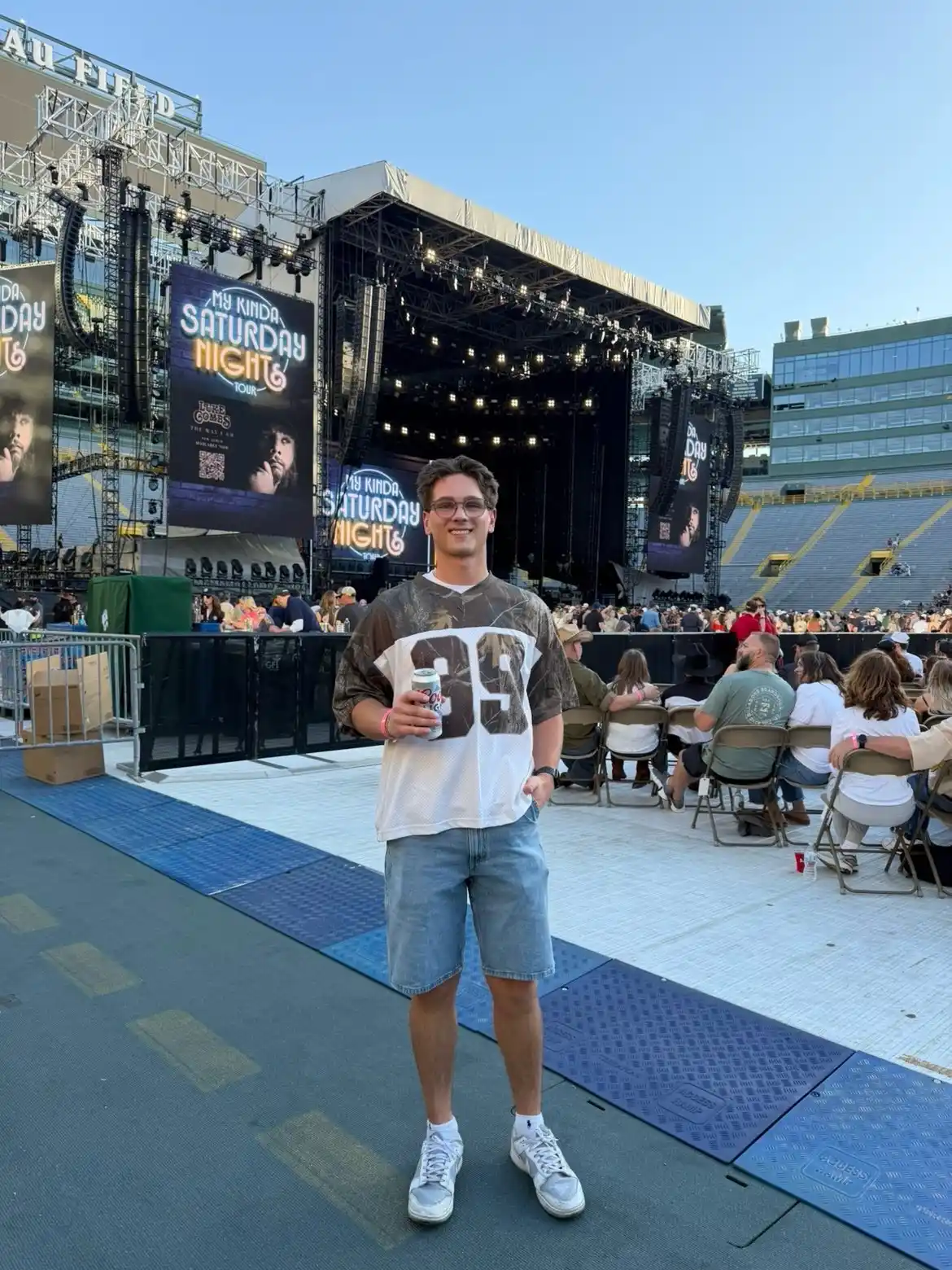 17 Concert Outfits for Men That Hit Every Vibe 2