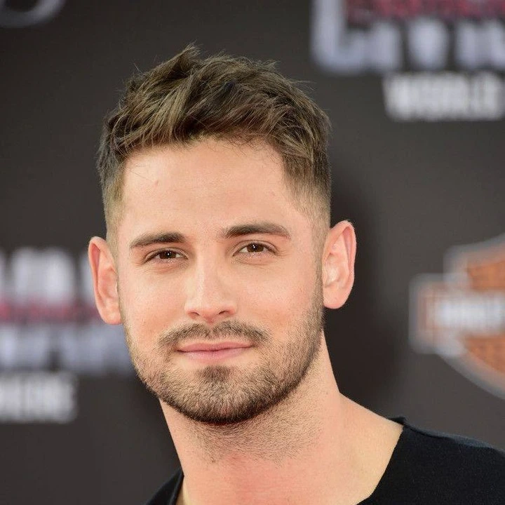 22 Professional Short Hairstyles for Men That Impress 8 all about menshair 1611065085
