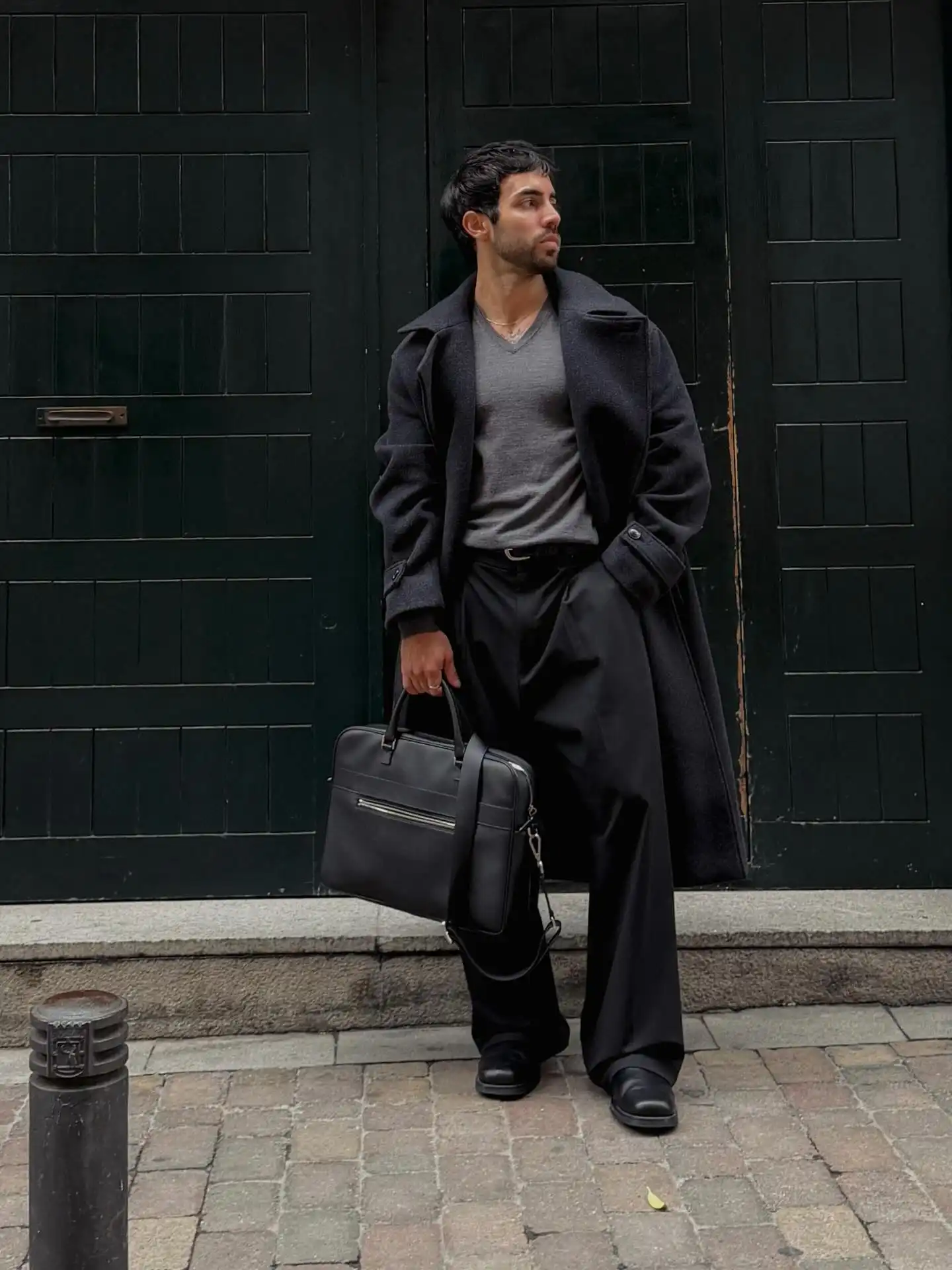 17 Men's Leather Bag Styles to Carry With Any Outfit 1 fitbylalo 1766074405