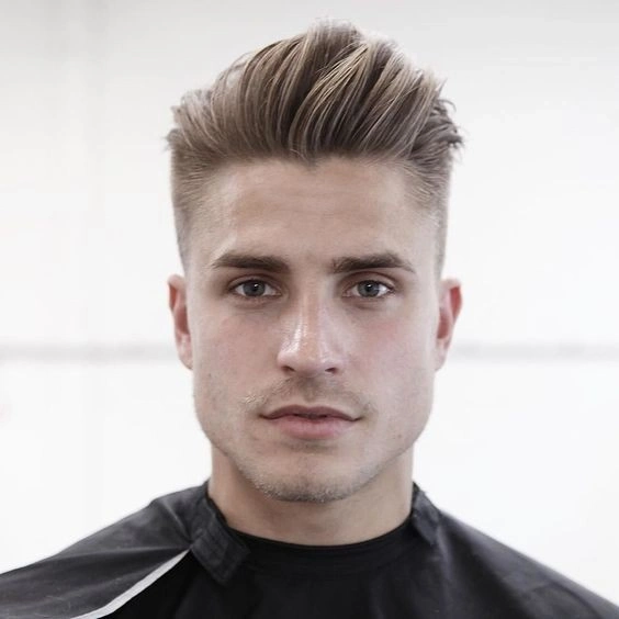 21 Professional Men's Hairstyles for the Office and Beyond 9 hairceps 1648821940 1