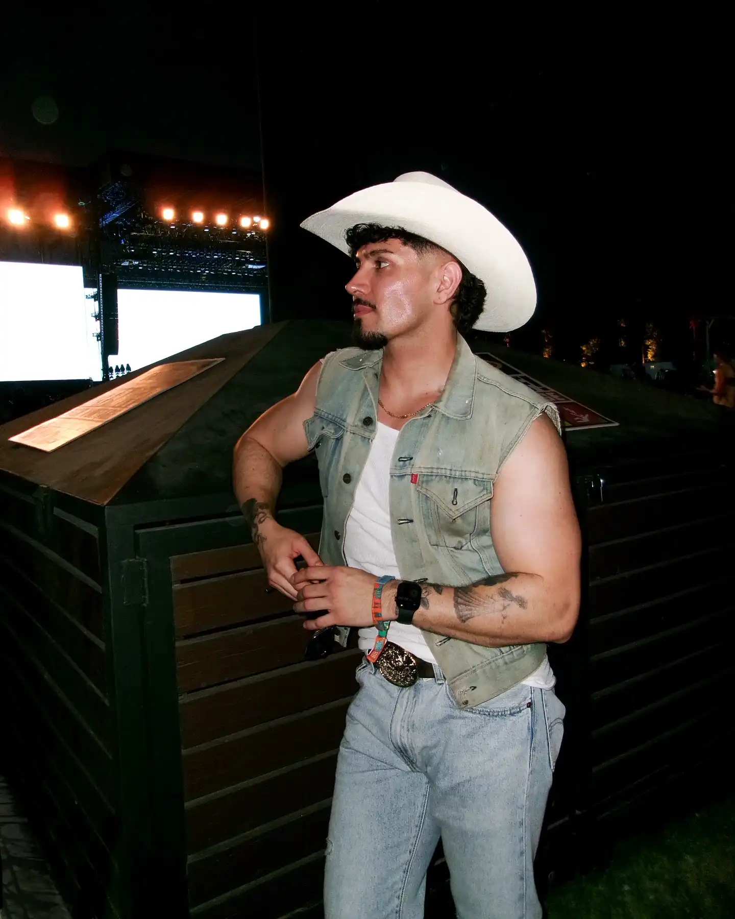 17 Concert Outfits for Men That Hit Every Vibe 7 miguel.mmendoza 1744769705