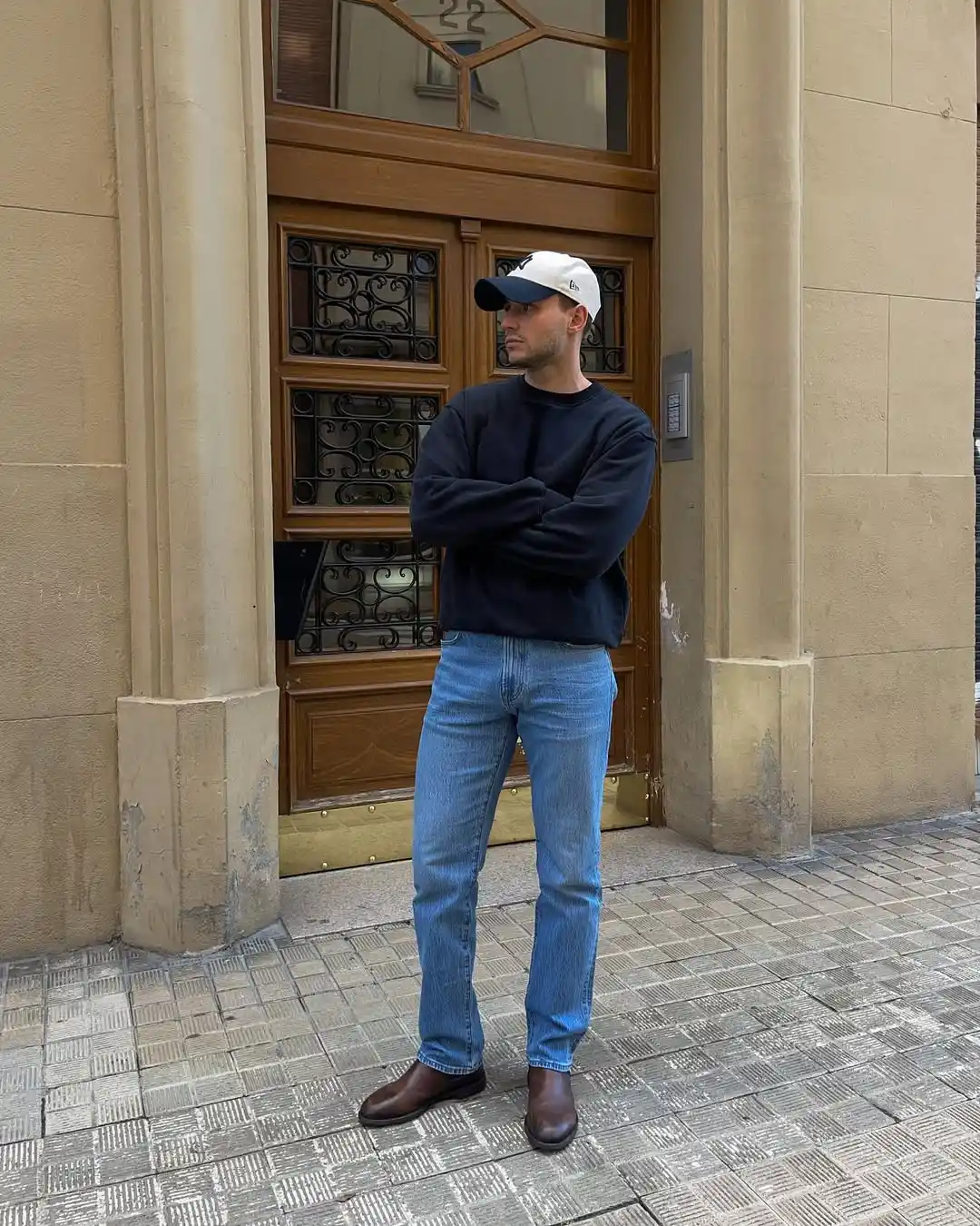 Light Blue Jeans Outfit Men Over 40 Actually Look Good In 7 Black Sweatshirt and Brown Boots