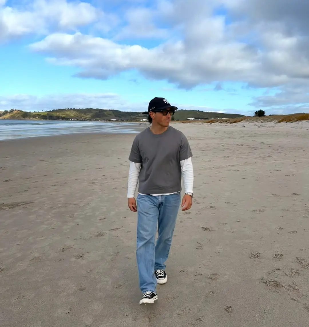 23 Light Blue Jeans Outfit Men Over 40 Actually Look Good In 2 tp.karafrance 1786856402