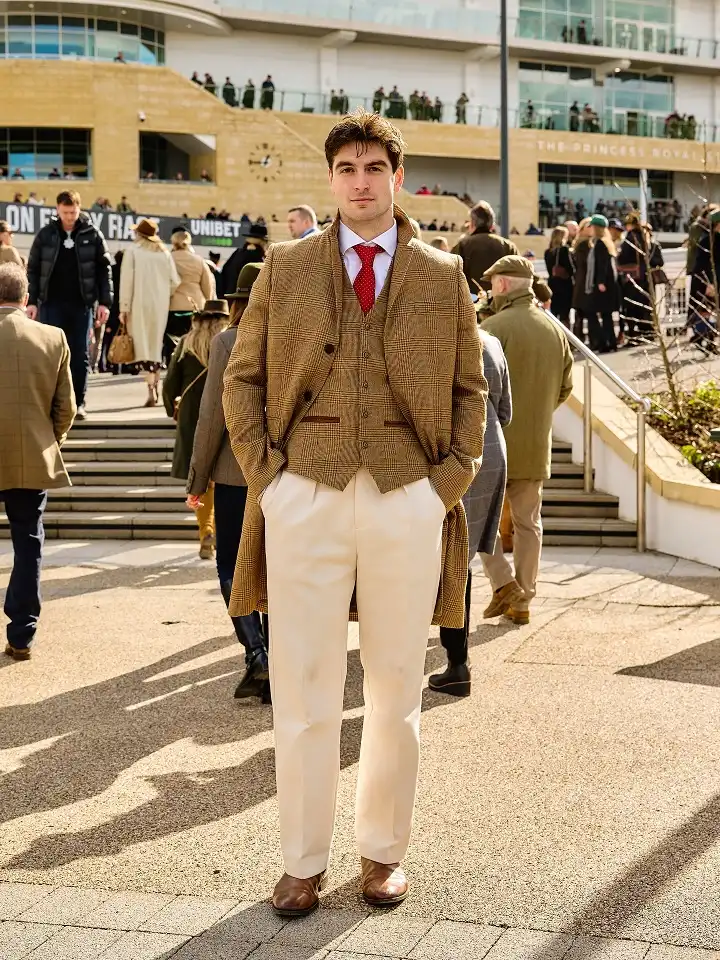 21 England Outfits That Feel Chic, Classic & Effortless 3 joshuacoppen 1773252281