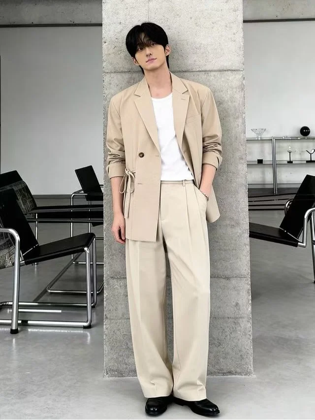 Korean Outfits for Men: 18 Ideas That Always Look Effortless 1 b b korea 1772702421