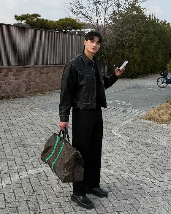 Korean Outfits for Men: 18 Ideas That Always Look Effortless 2 g yeonn 1773650082