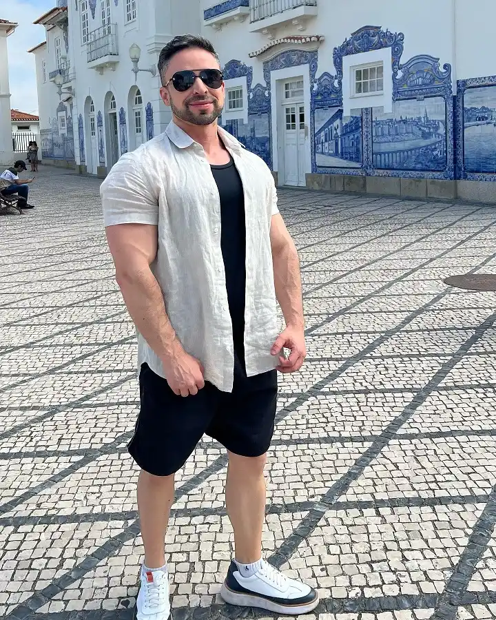 19 Portugal Outfits for Men for Every Adventure 8 pedrohnobsb 1723406648