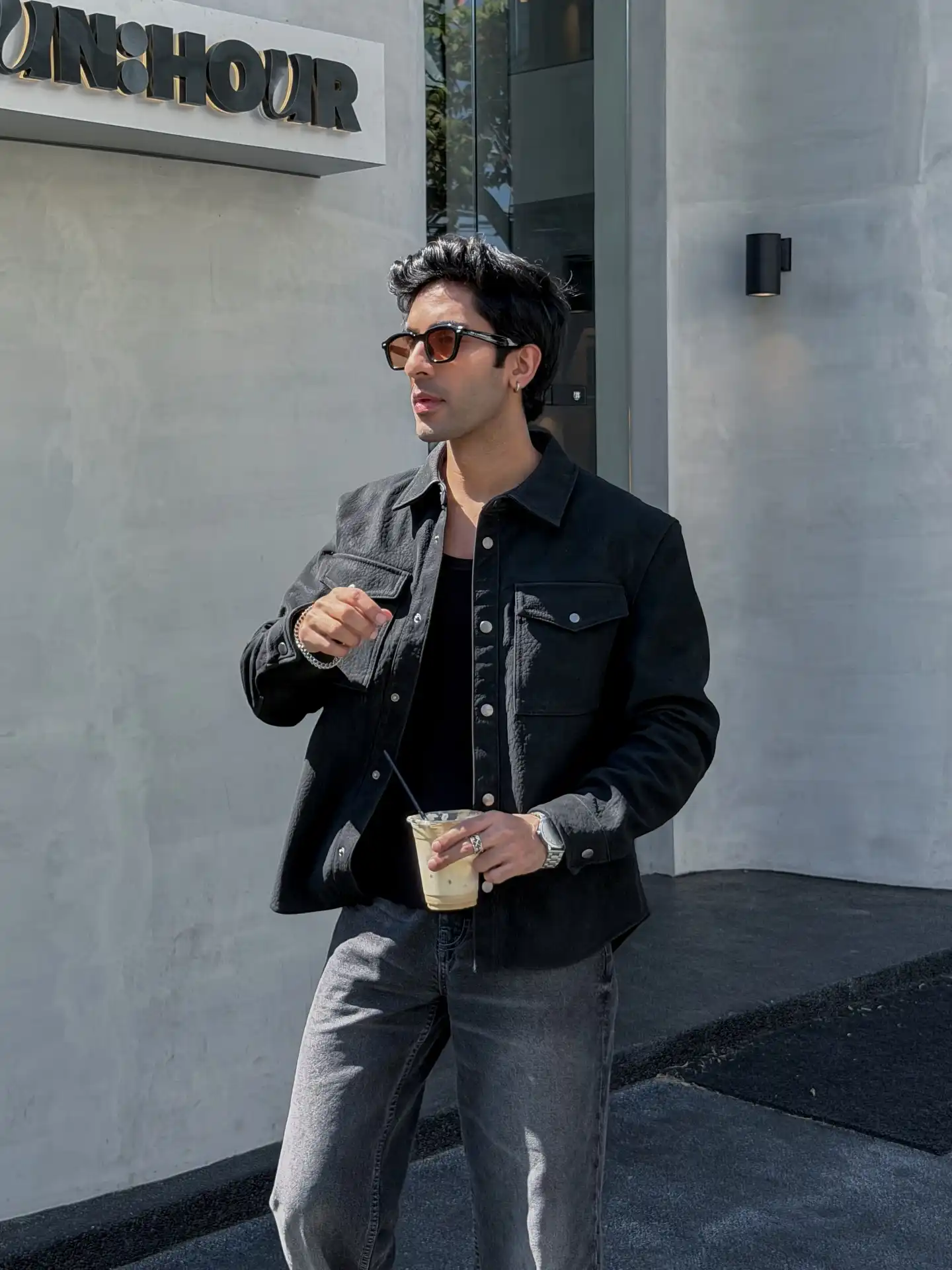 Men's Black Autumn Jacket: 19 Ideas for Every Day 6 thetrendmaniac 1768051510 1
