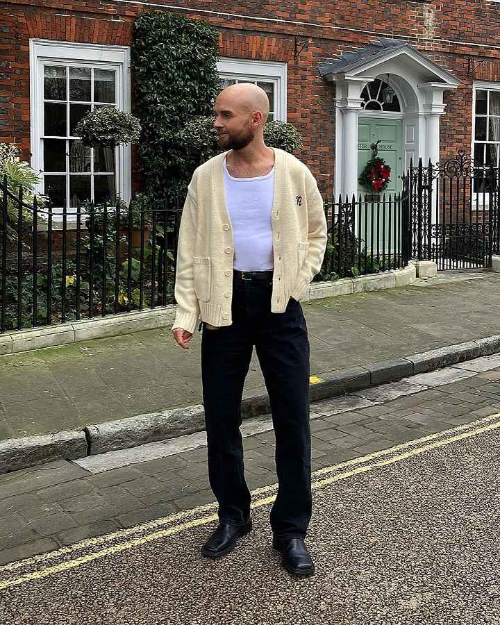 Bald Men Casual Style: 18 Ideas Real Guys Are Actually Wearing 5 danielpthompson 1702807322 1