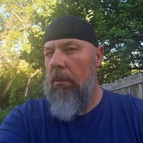 11 Bald Men Cap Ideas for a Stylish Look 2 dustindustbin