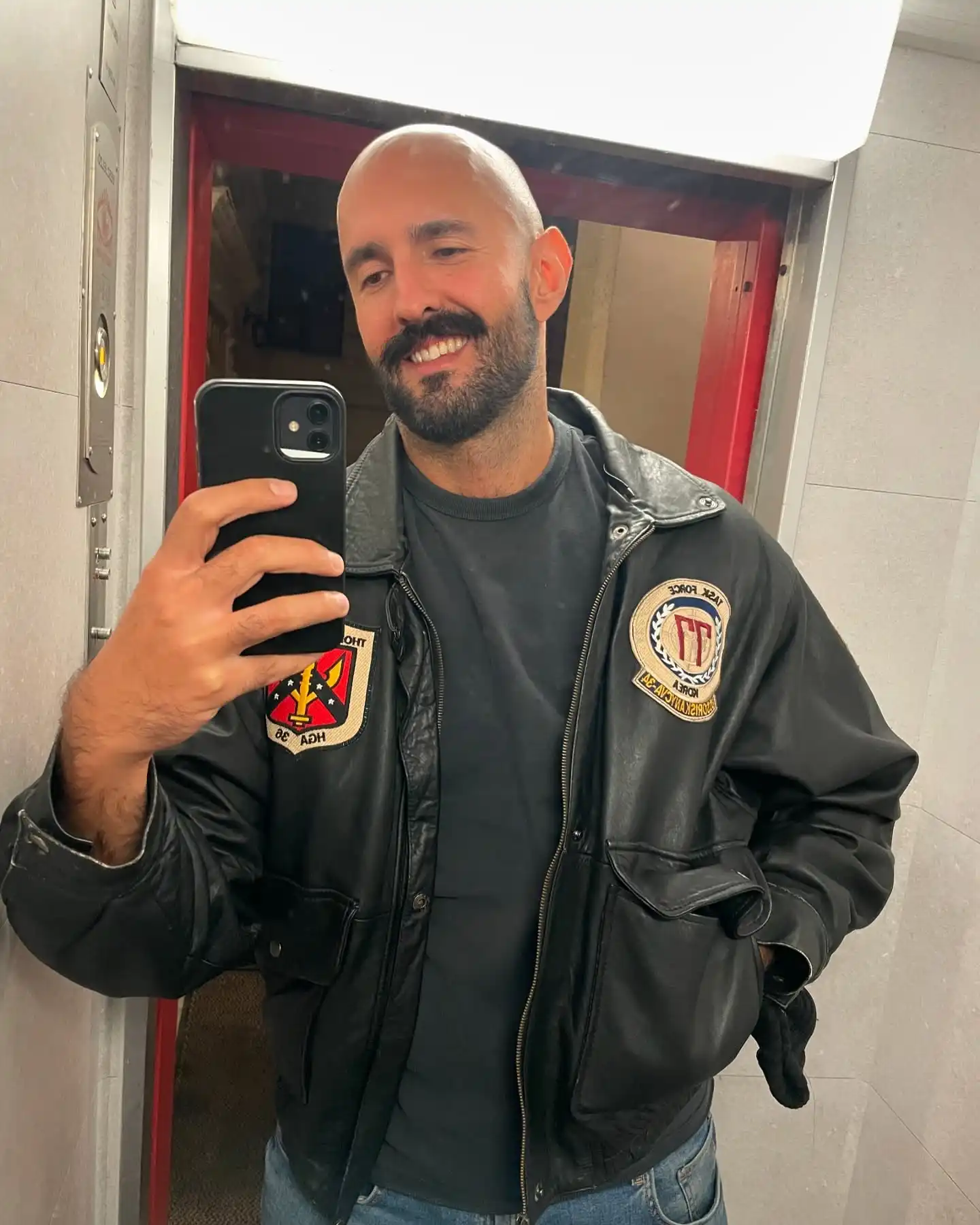 Bald Men Leather Jacket: 16 Ideas That Actually Work for Bald Men 2 edumorelo 1727351235
