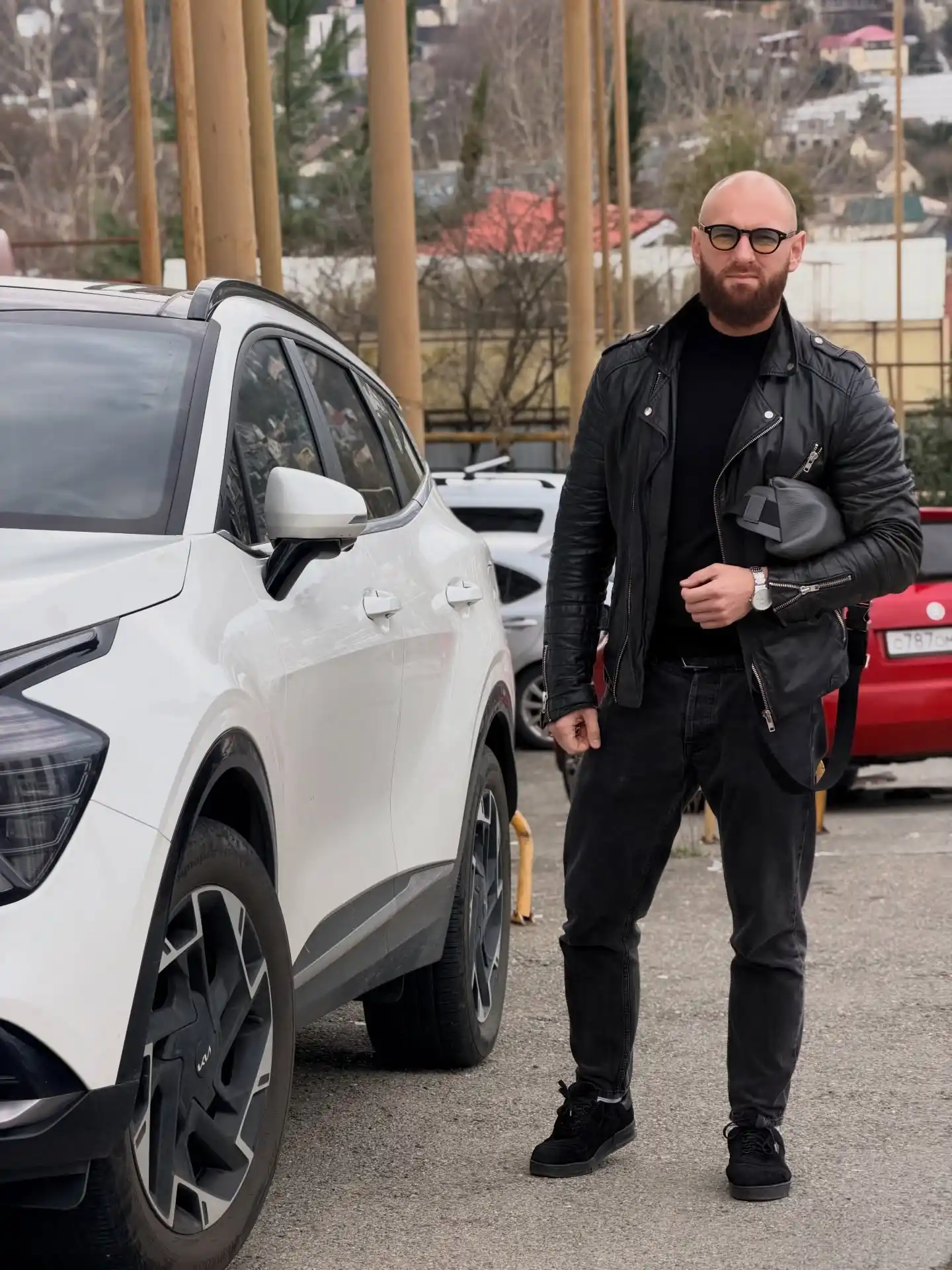 Bald Men Leather Jacket: 16 Ideas That Actually Work for Bald Men 9 mans.8.8.8 1770451045
