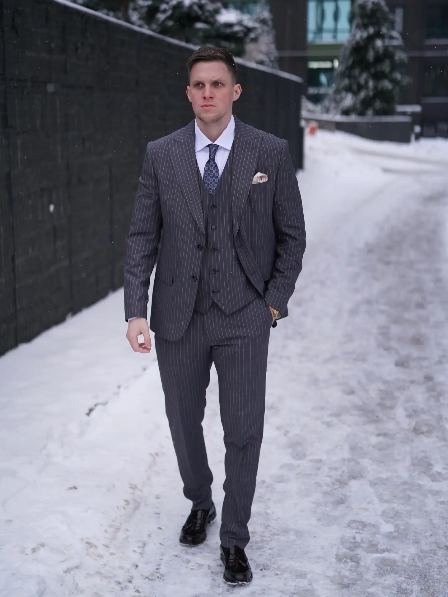 25 Men Winter Formal Outfit Ideas With Overcoats, Suits and Smart Layers 14 andre.mensattire 1768387683