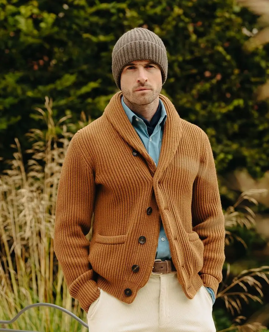 28 Men Winter Hats for Every Kind of Cold Weather Outfit 19 buddshirtmakers 1734515410