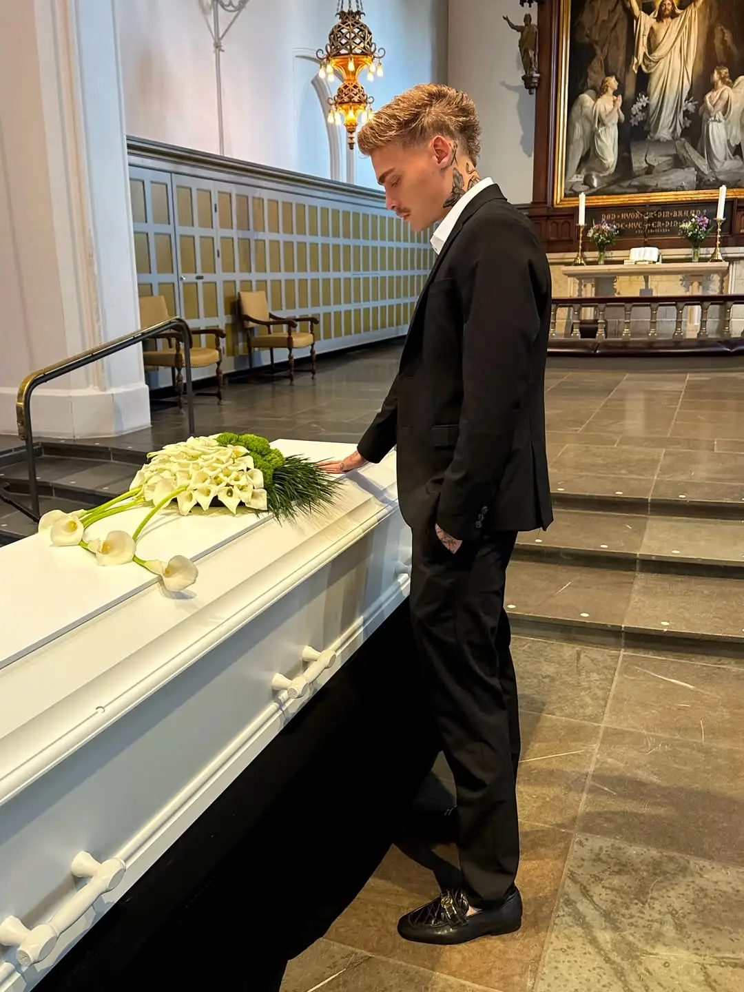 20 Funeral Outfit for Young Professionals, From Classic to Cold Weather 9 danielguldberg 1788281694