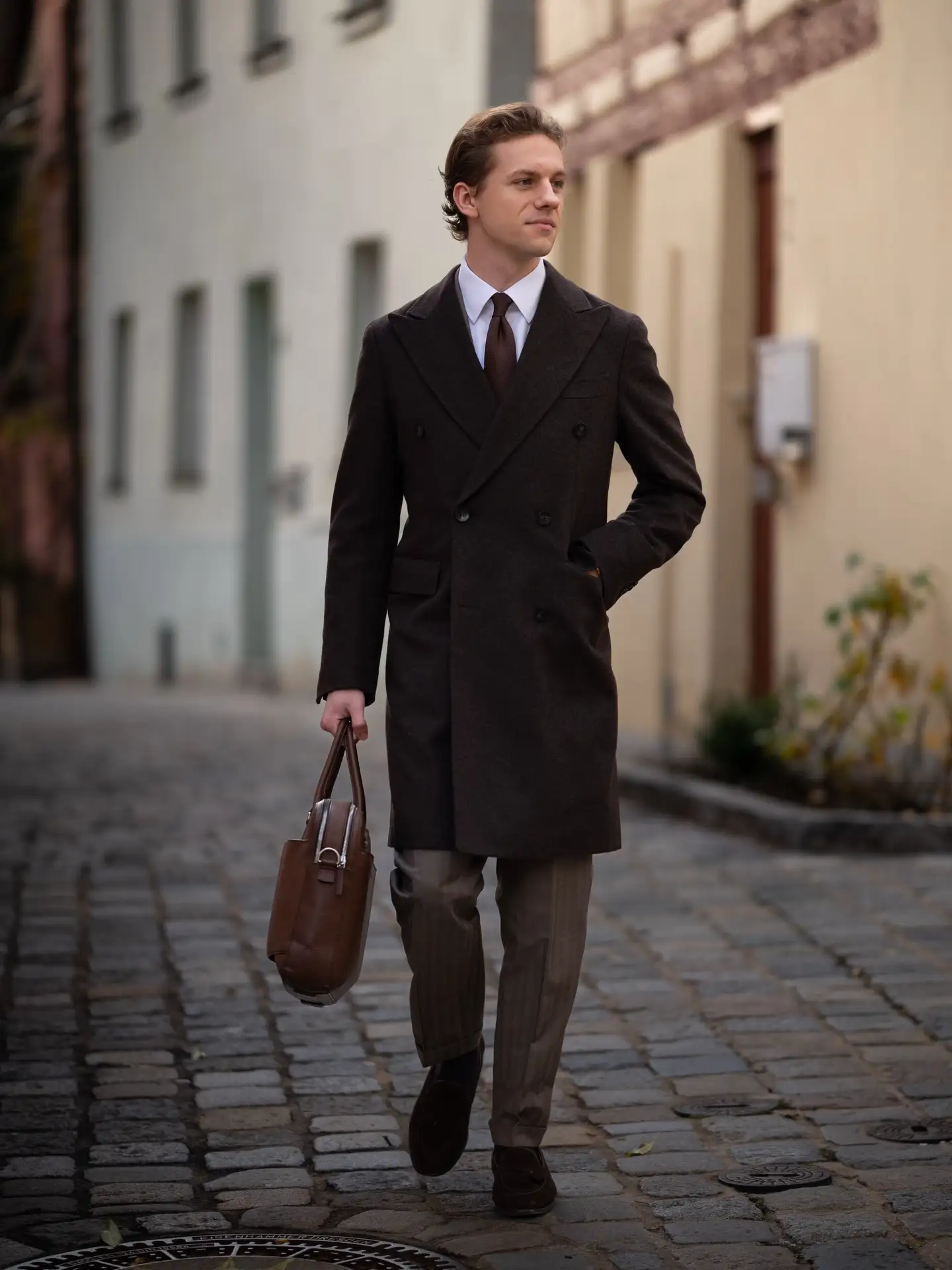 25 Men Winter Formal Outfit Ideas With Overcoats, Suits and Smart Layers 26 gebrueder.lmn 1764259612
