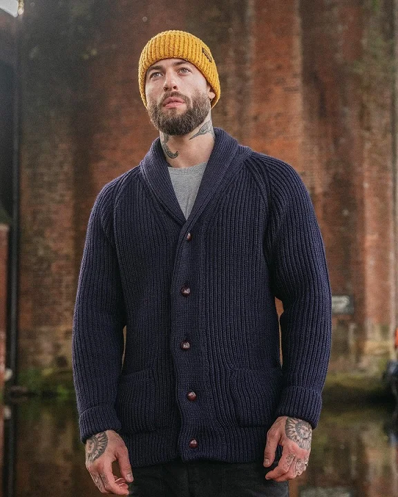 30 Men's Winter Sweater Styles Worth Copying This Season 11 indigoandgoods 1734176047