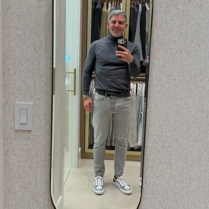 27 Thanksgiving Outfits Ideas For Men Who Want to Look Put Together, Not Overdressed 18 jeffsophir 1767497738
