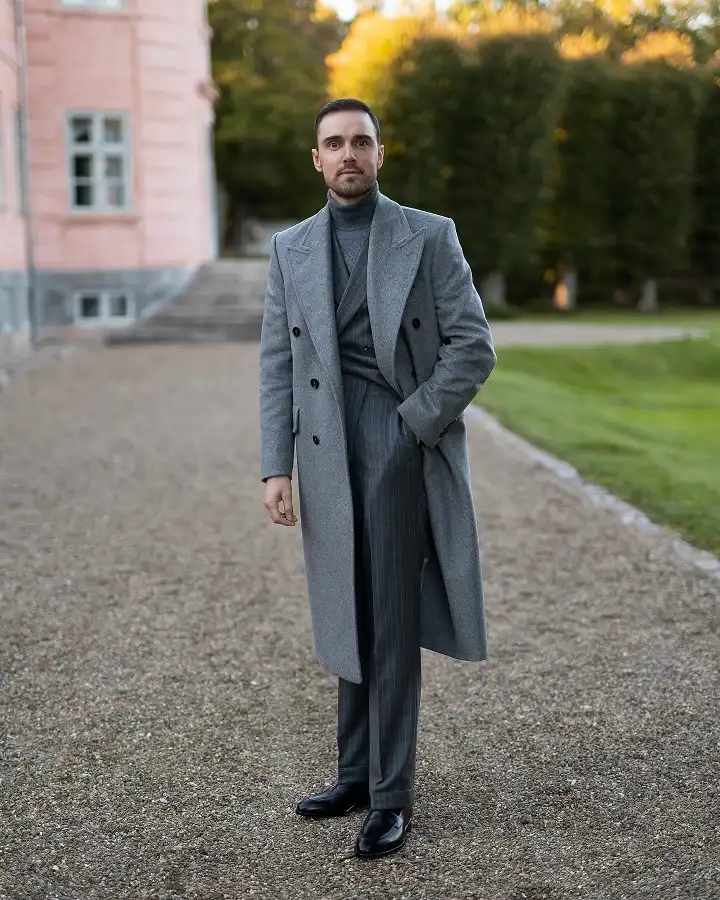 16 Men Winter Long Coat Outfits Worth Copying This Season 4 jespersoendergaard 1728574402
