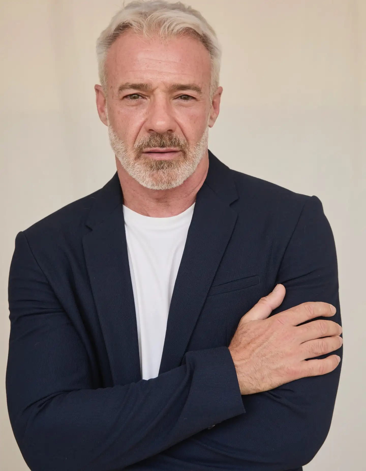 19 Funeral Outfits for Older Men That Stay Respectful and Comfortable 11 jordi martinez 1764587375