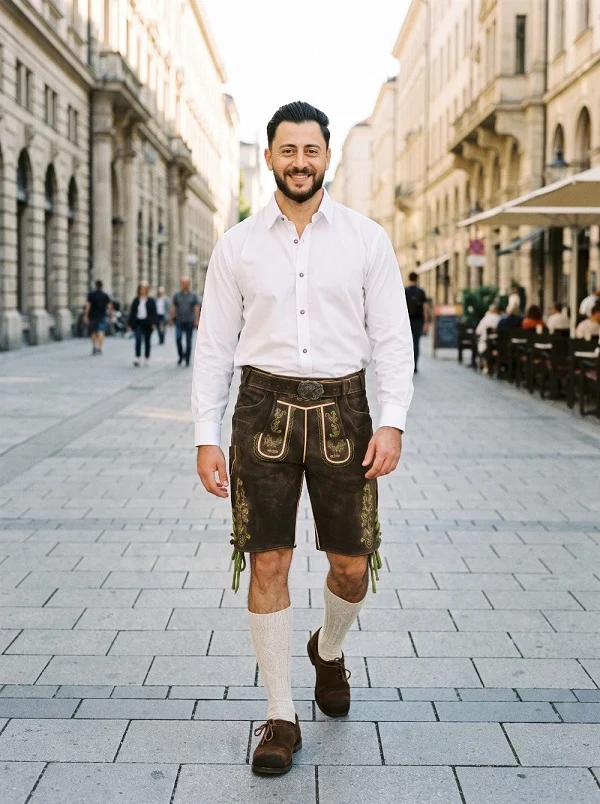 26 German Outfits for Men: Lederhosen Looks for Oktoberfest and Beyond 17 lederhosen store 1789229006