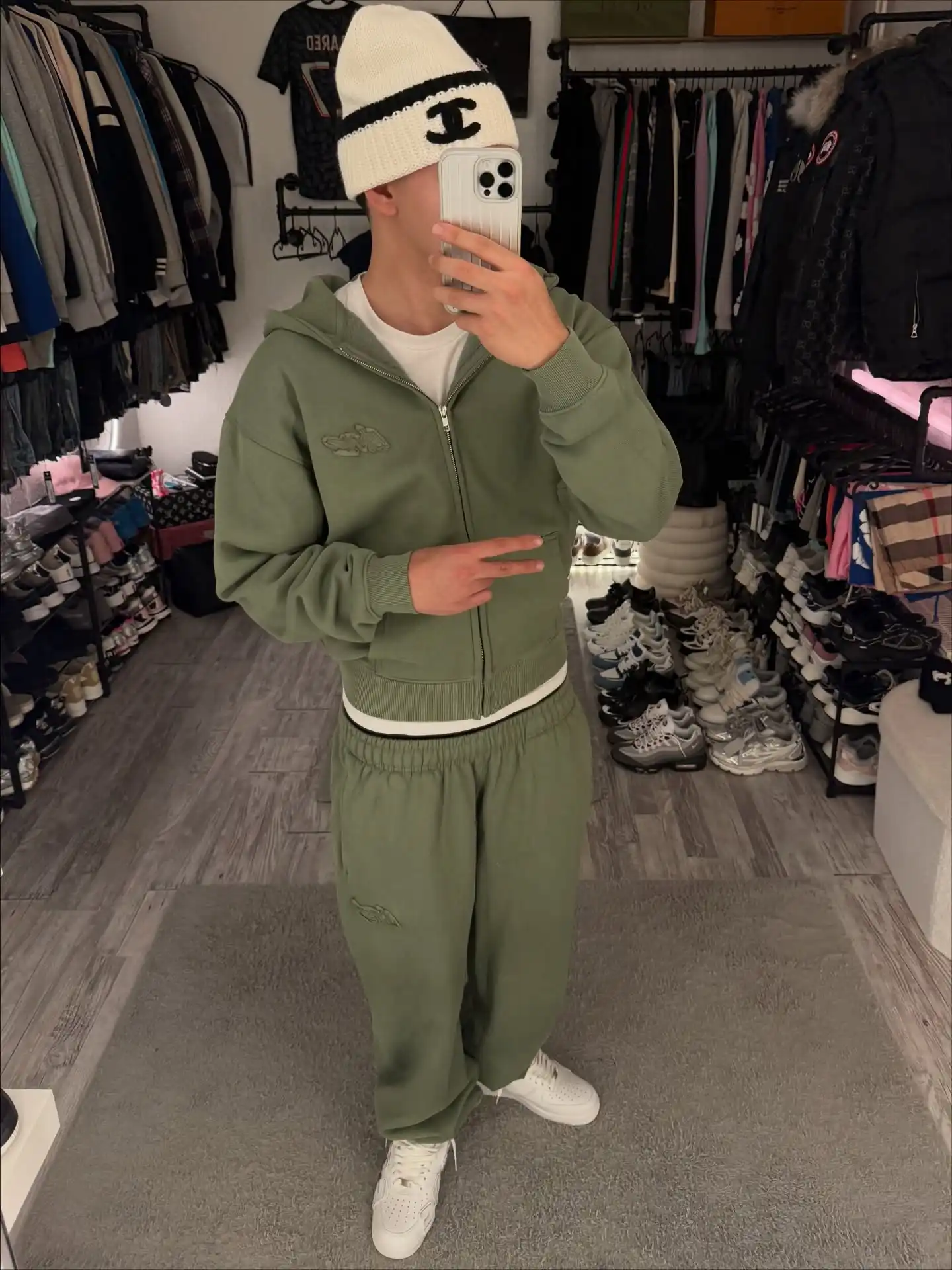 25 Men Winter Tracksuits That Actually Look Good, Not Just Warm 19 mrflared 1763038860