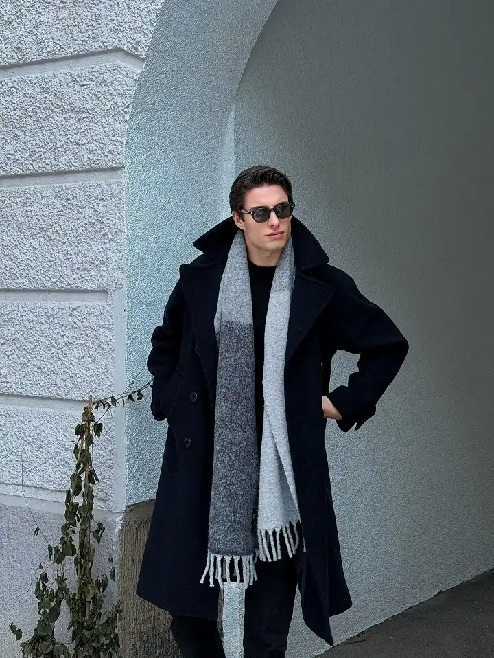 17 Men Winter Scarf Styles That Make Winter Dressing Better 10 philip.sbrt 1767541019