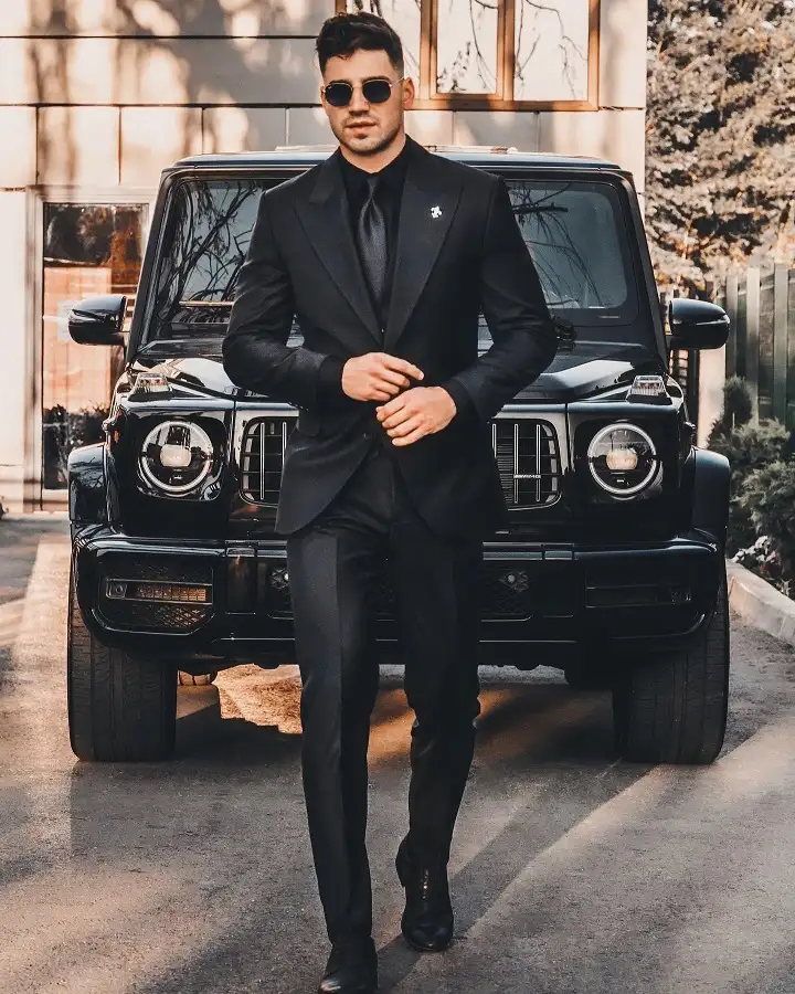 20 Funeral Outfit for Young Professionals, From Classic to Cold Weather 11 simon antich 1634140594