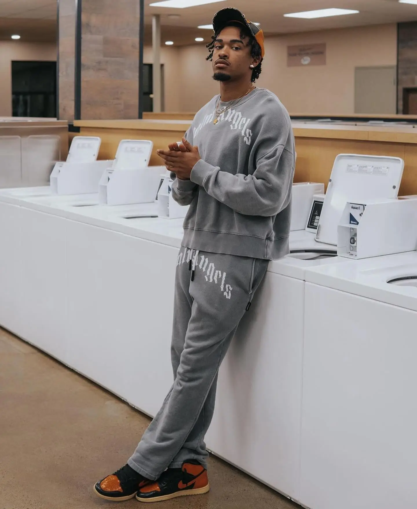 25 Men Winter Tracksuits That Actually Look Good, Not Just Warm 14 tracksuit society 1712923256