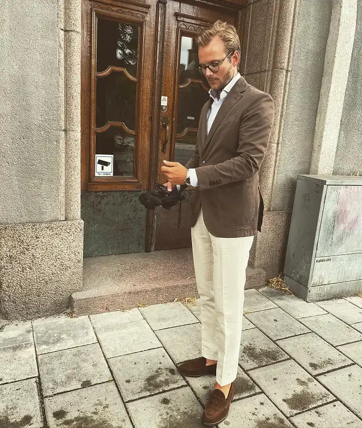 22 Men's Fall Loafers That Actually Earn a Spot in Your Rotation 22 uomosthlm 1627819792