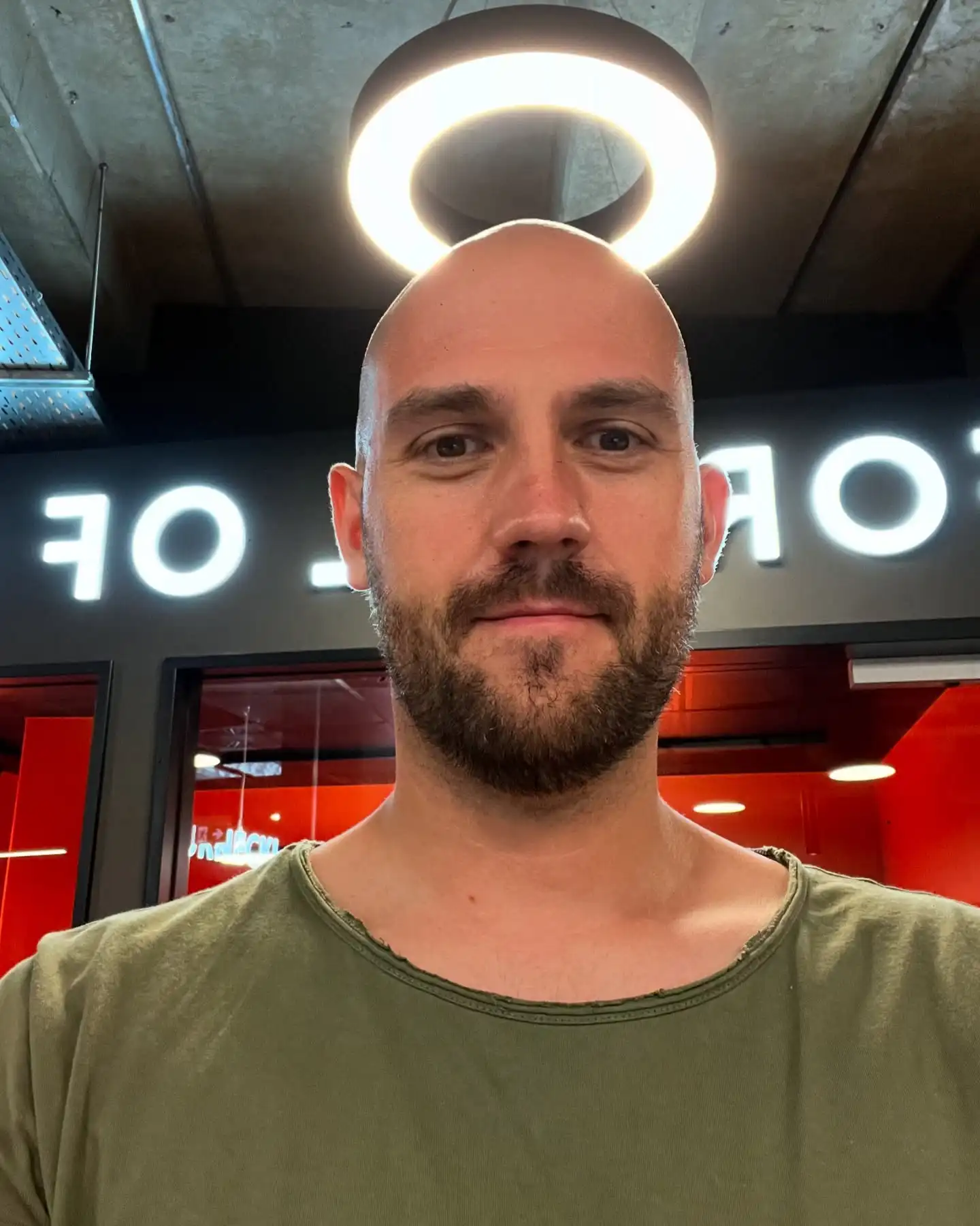 24 Bald Men Haircut Ideas That Prove Less Hair Means More Style 17 verfe.lixt 1725520332 1