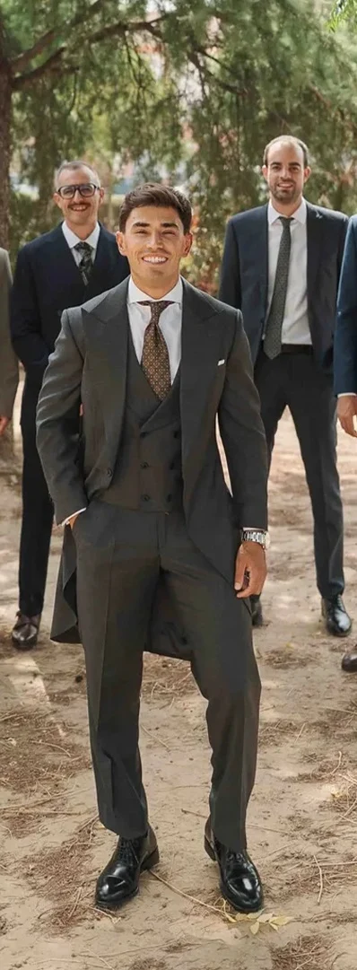 26 Men Winter Wedding Outfit Ideas for Grooms, Groomsmen and Guests 2 bund.amigos 1760690131