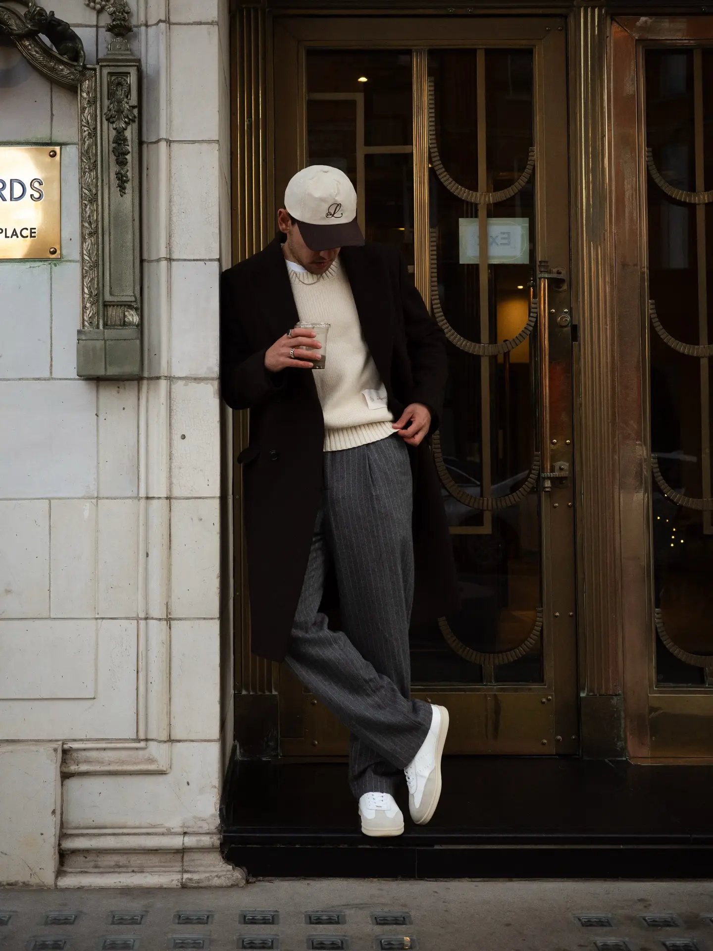 Men Winter Trousers: 23 Outfits, From Tweed and Corduroy to Wide Leg Black 7 cantimagineit 1766079000