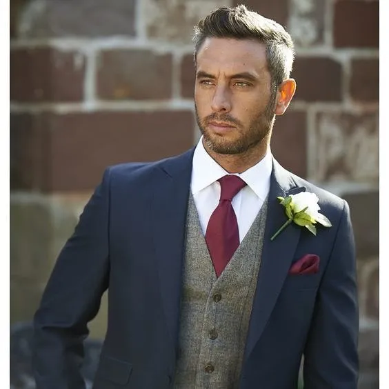 26 Men Winter Wedding Outfit Ideas for Grooms, Groomsmen and Guests 11 endorajewellery 1473483292