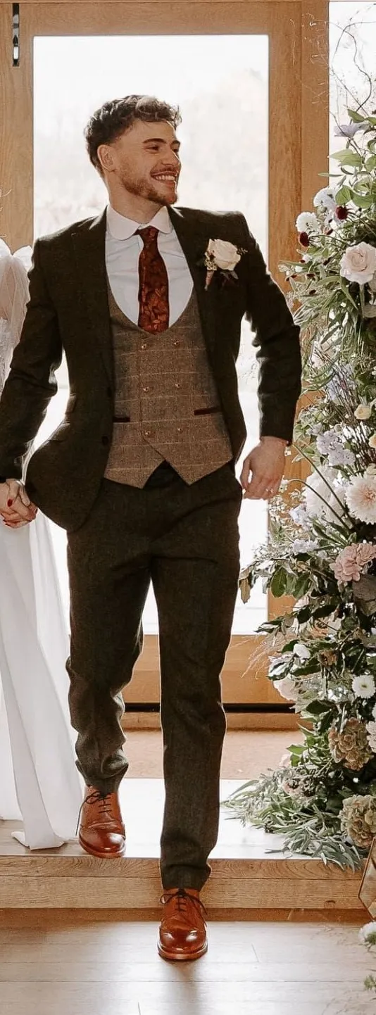 26 Men Winter Wedding Outfit Ideas for Grooms, Groomsmen and Guests 4 graftpal crm 1734999635