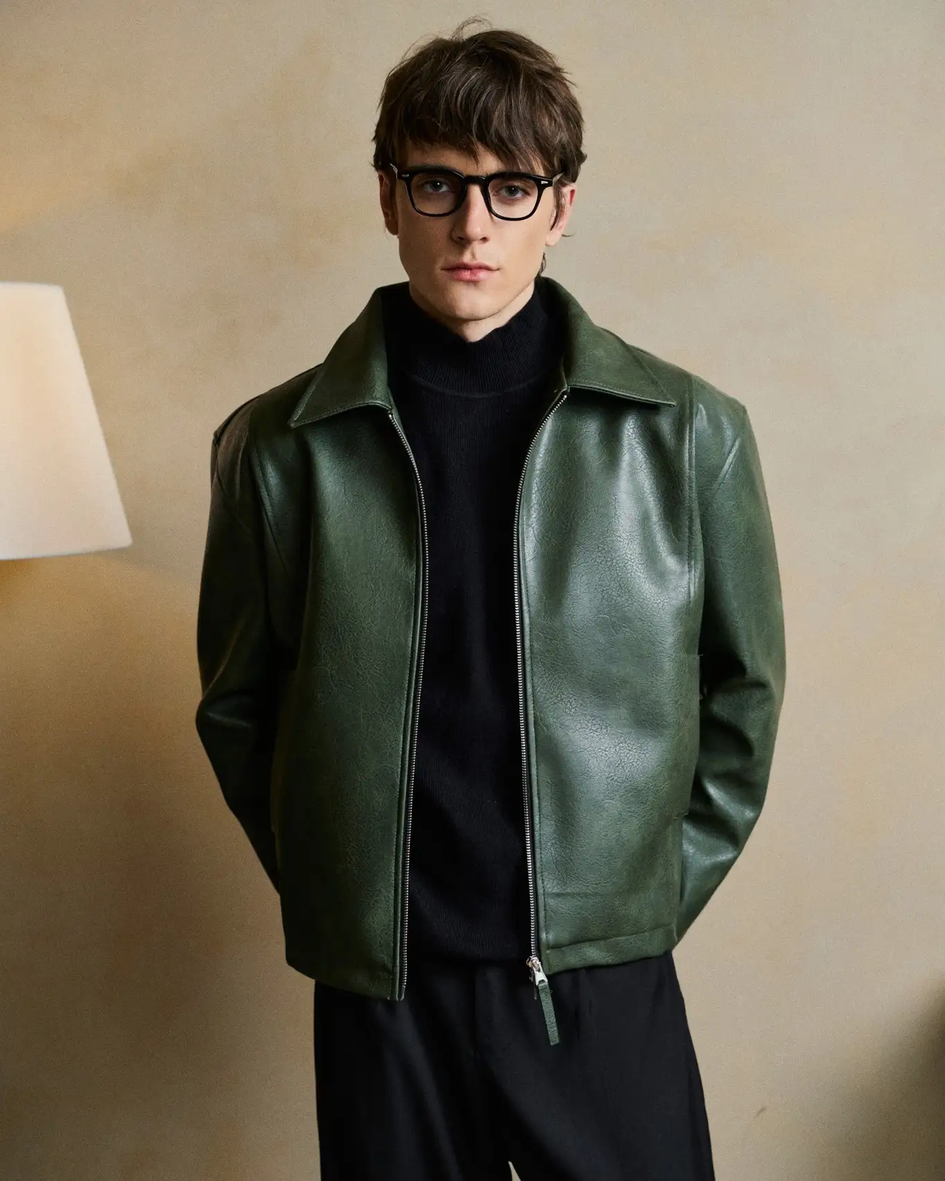 19 Men Winter Leather Jacket Ideas to Wear When the Temperature Drops 9 pealovn 1766494837